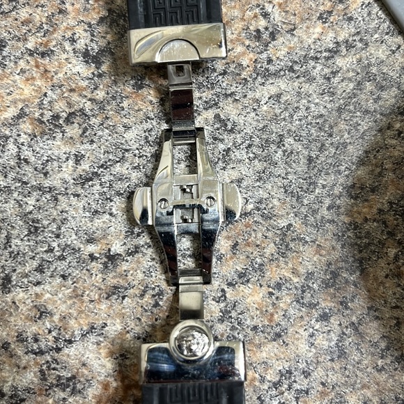 Versace Watch - Picture 3 of 4